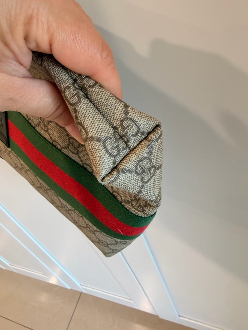 🔥🔥Gucci Supreme Web leather Crossbody Bag with Green and Red Stripe (GUC)🔥🔥 - Picture 13 of 16
